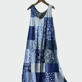 Vestido con Patrón de Patchwork Azul