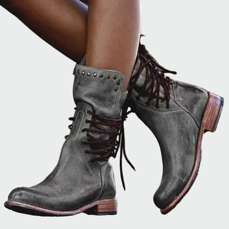 Botines de piel con cordones