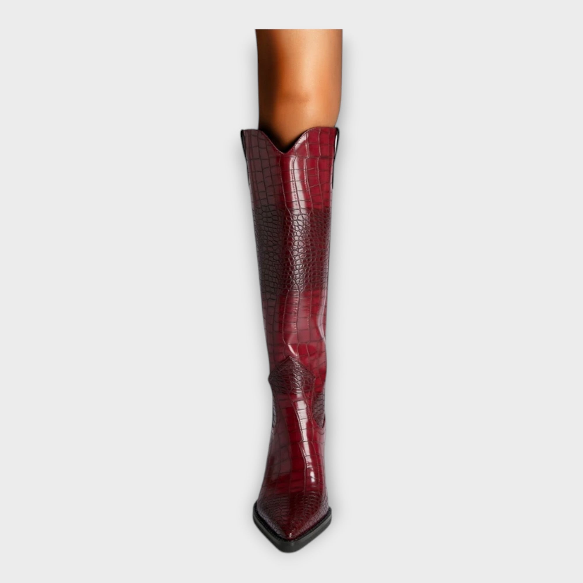 Botas con Diseño Croco y Tacón Elegante