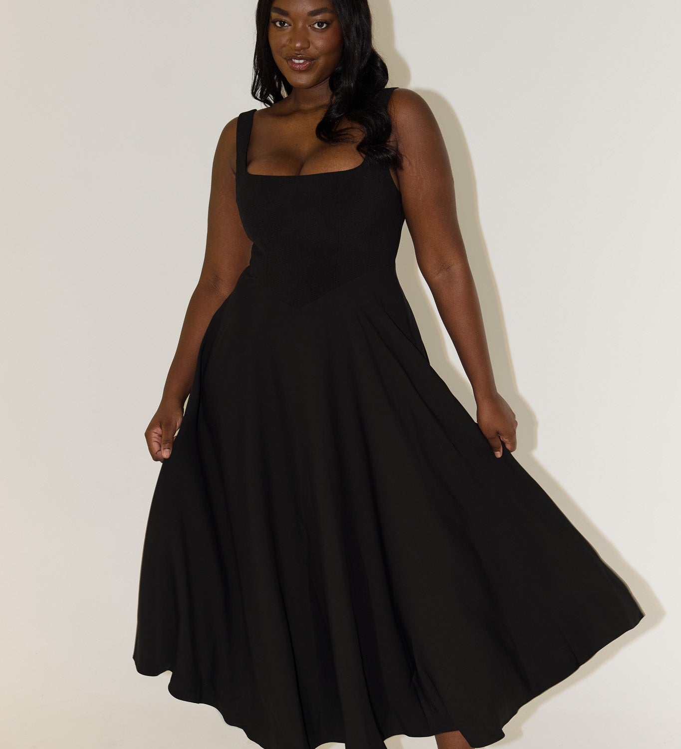 Amélia - Vestido Midi Atemporal