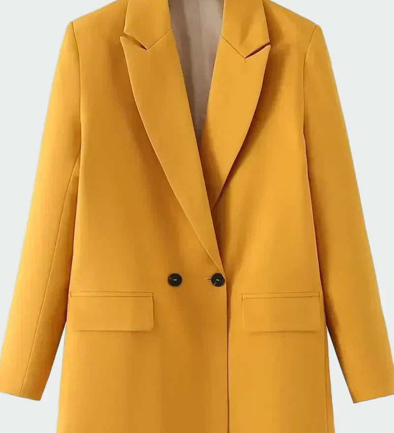 Abrigo Oversized con Línea Moderna