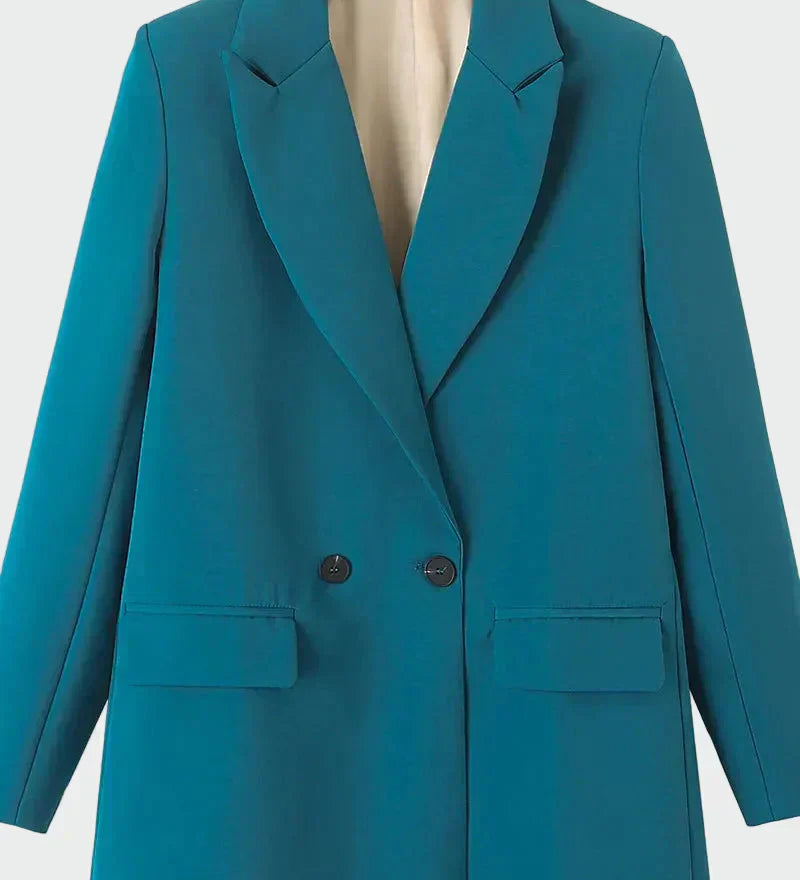 Abrigo Oversized con Línea Moderna