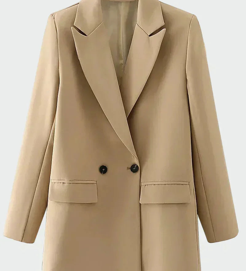 Abrigo Oversized con Línea Moderna