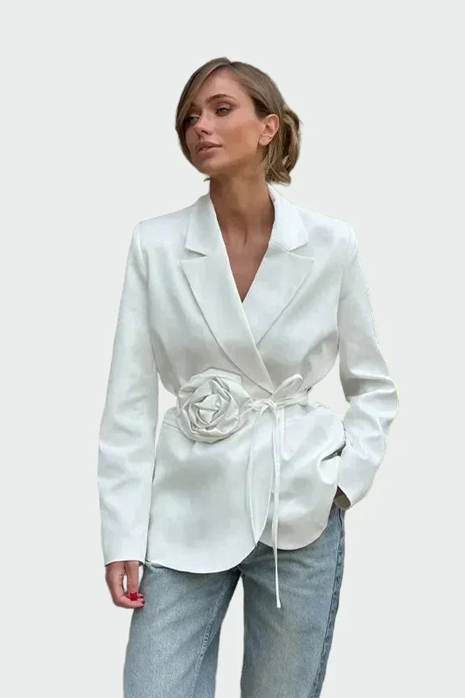 Blazer de línea impecable