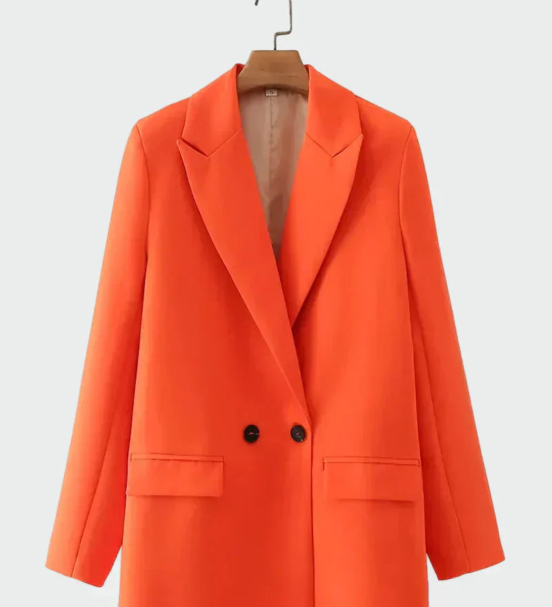 Abrigo Oversized con Línea Moderna