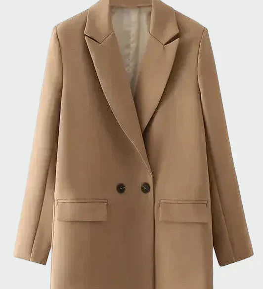 Abrigo Oversized con Línea Moderna